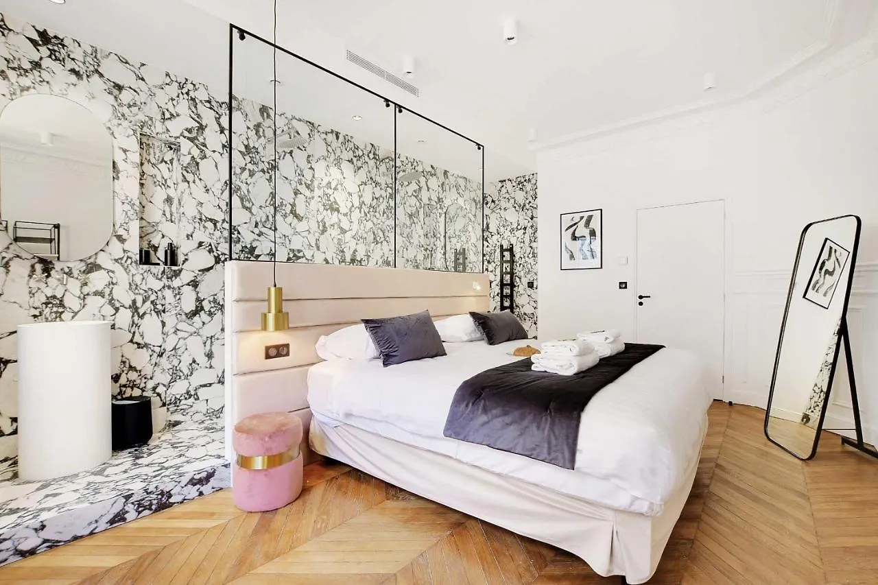 Petite Residence 4 Apt - Bastille-Gare De Lyon - 6P Paris Apartment